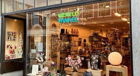 Vrijwilliger winkel