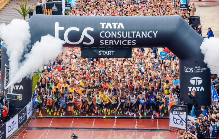 Vrijwilliger bij de TCS Amsterdam Marathon - Le Champion