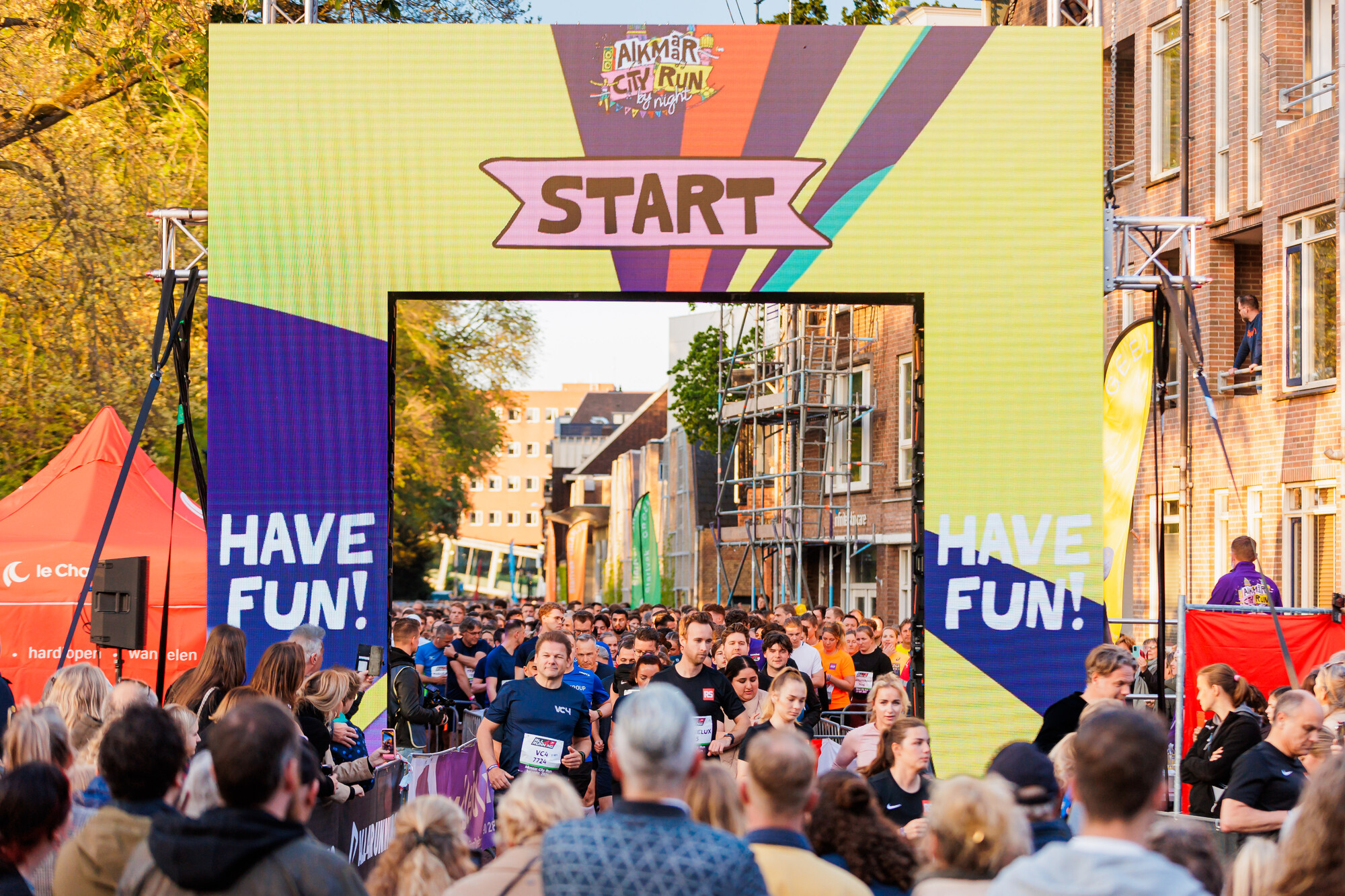 Vrijwilligers gezocht voor kledinginname en -uitgifte Alkmaar City Run